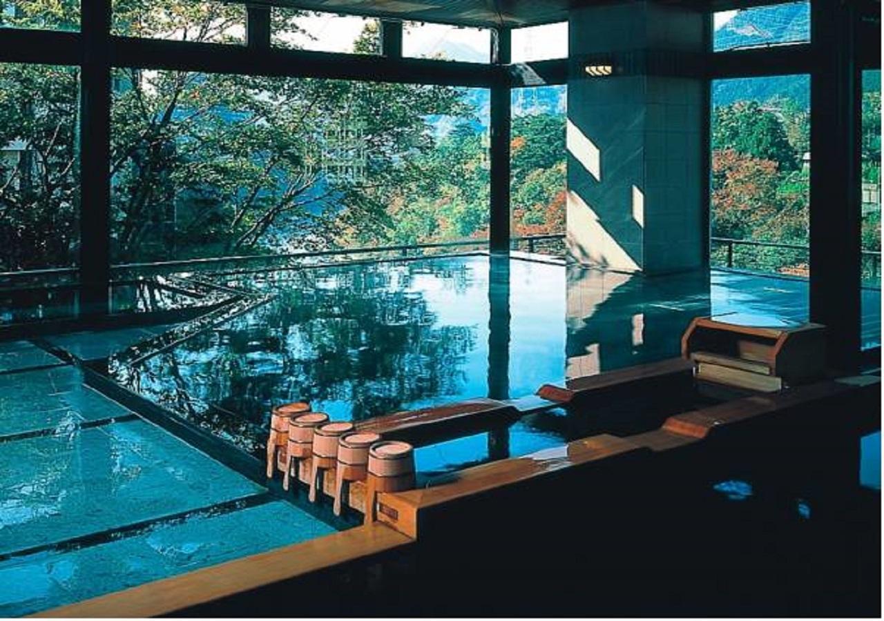 Отель Kinugawa Onsen Sanraku Никко Экстерьер фото
